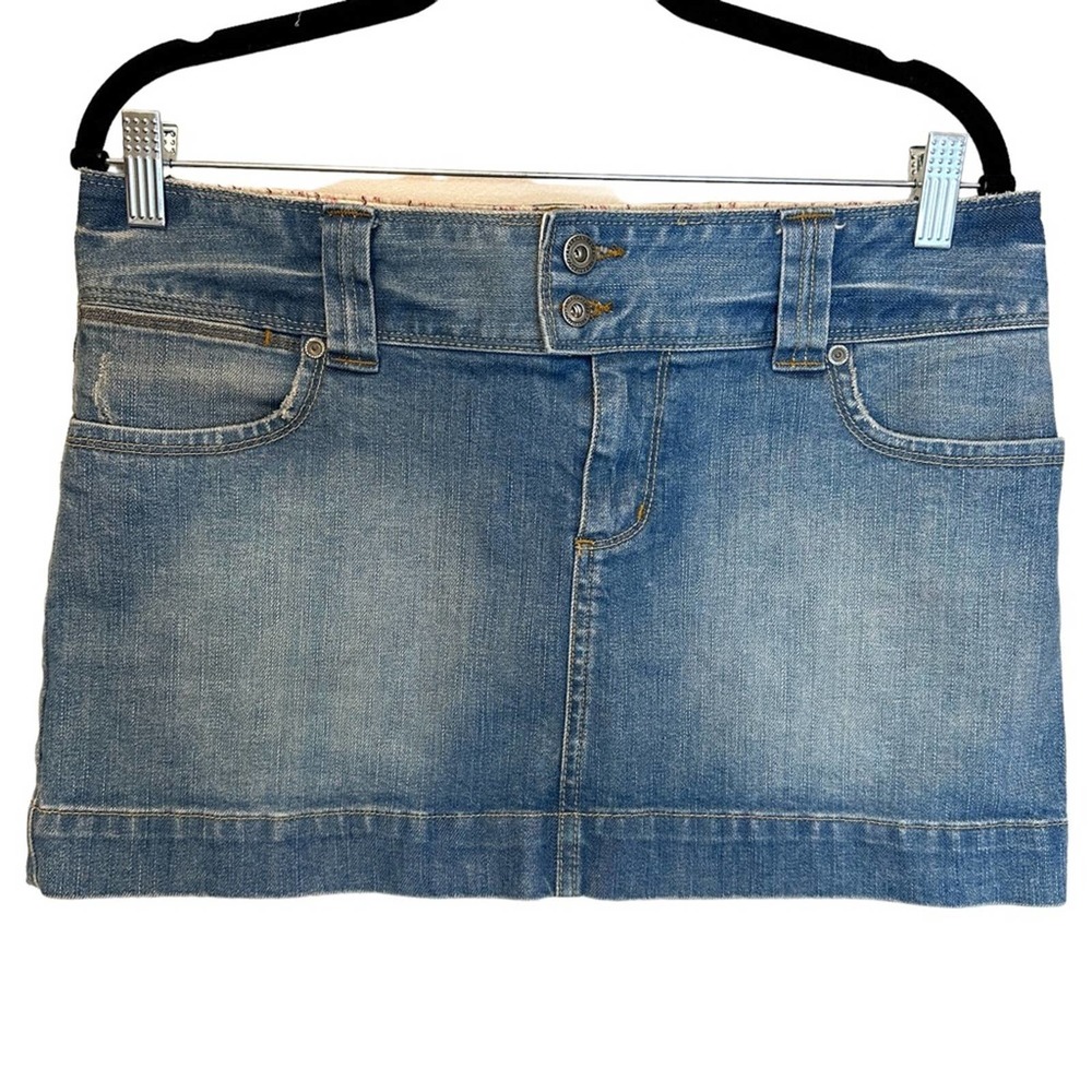 Vintage American Eagle Low Rise Light Wash Denim Mini Skirt Size 6